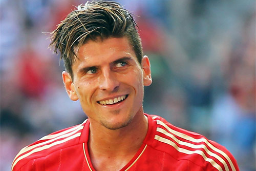 Taglio di capelli mario gomez