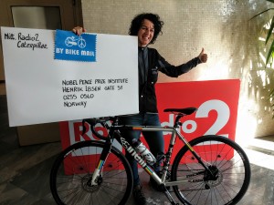 Il Premio Nobel è donna, come la bicicletta.