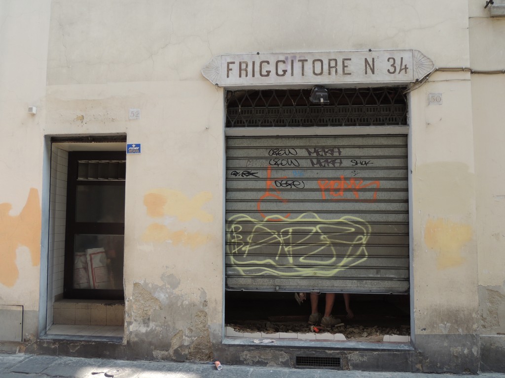 Ultima insegna friggitoria 34