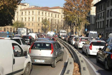 Lionel Messi per le strade di Rifredi