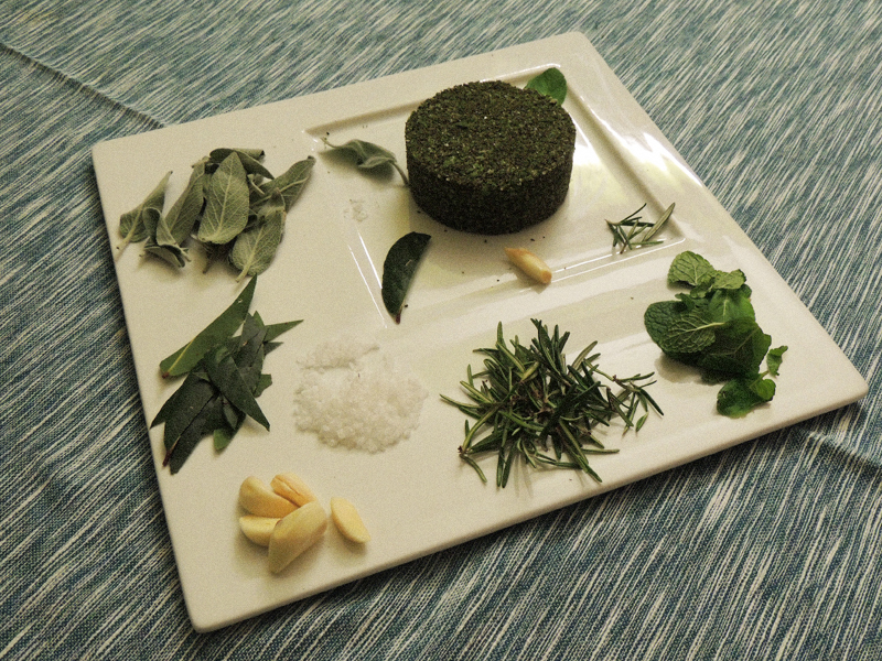 Trito di erbe aromatiche