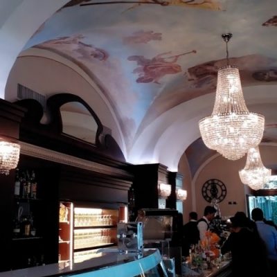 Una elegante Officina