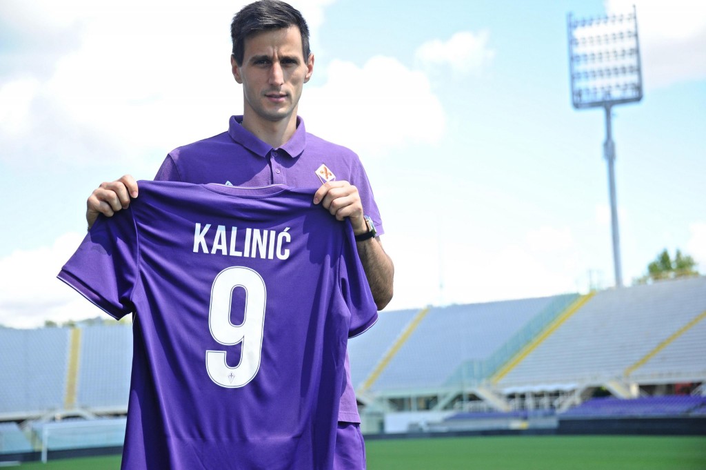 Fiorentina's new forward, Croatian Nikola Kalinic. Florence (Italy), August 19th 2015. ANSA/MAURIZIO DEGL'INNOCENTI