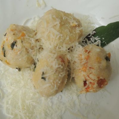 Gli Gnudi di ricotta, zucca e piselli