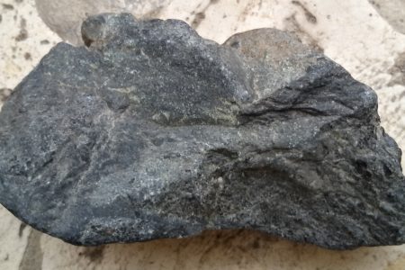 Storia della prima pietra
