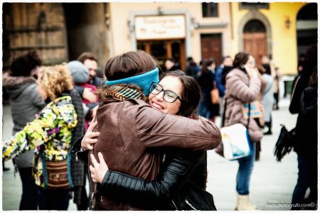 Free Hugs