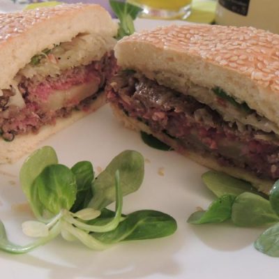 Hamburger dal cuore di formaggio