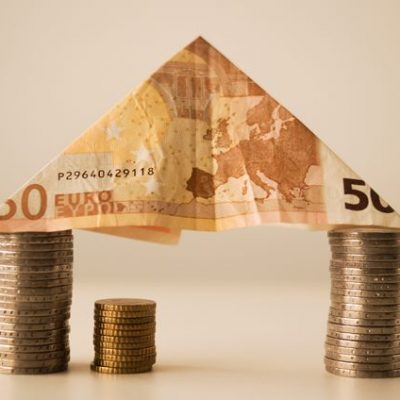 Meno contante e più carte per combattere l’evasione (e l’analfabetismo digitale)